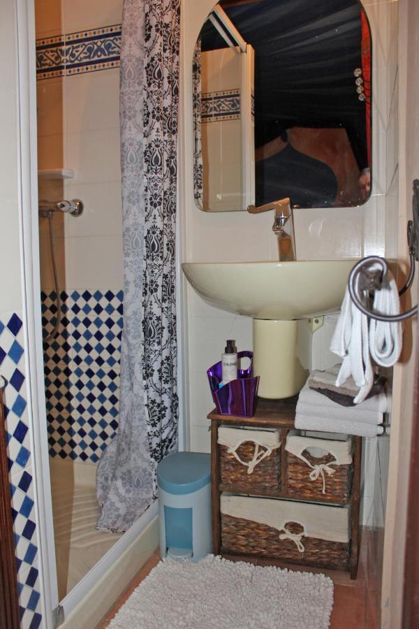 Chez Martine Et Bernard Bed & Breakfast Saint-Vincent-Sterlanges Bagian luar foto