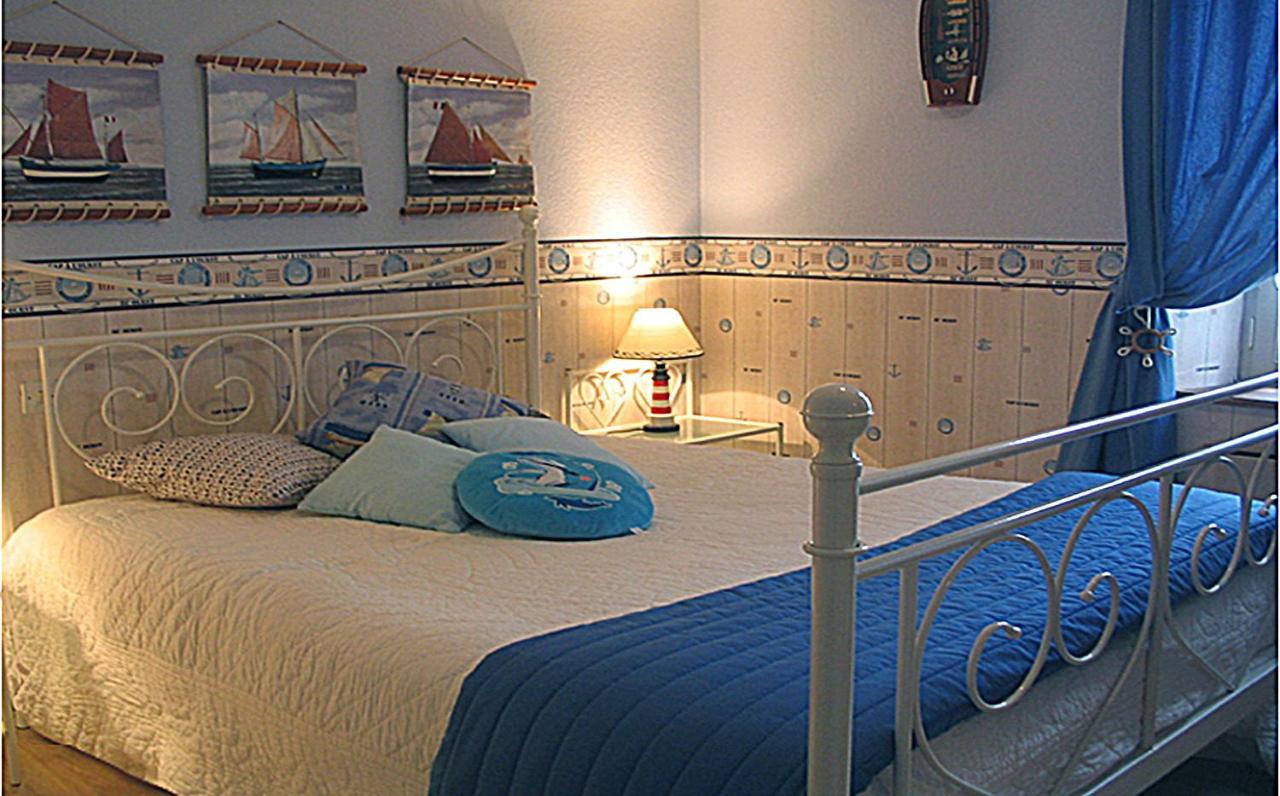 Chez Martine Et Bernard Bed & Breakfast Saint-Vincent-Sterlanges Bagian luar foto