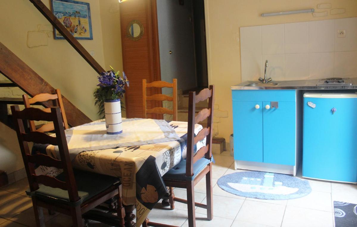 Chez Martine Et Bernard Bed & Breakfast Saint-Vincent-Sterlanges Bagian luar foto