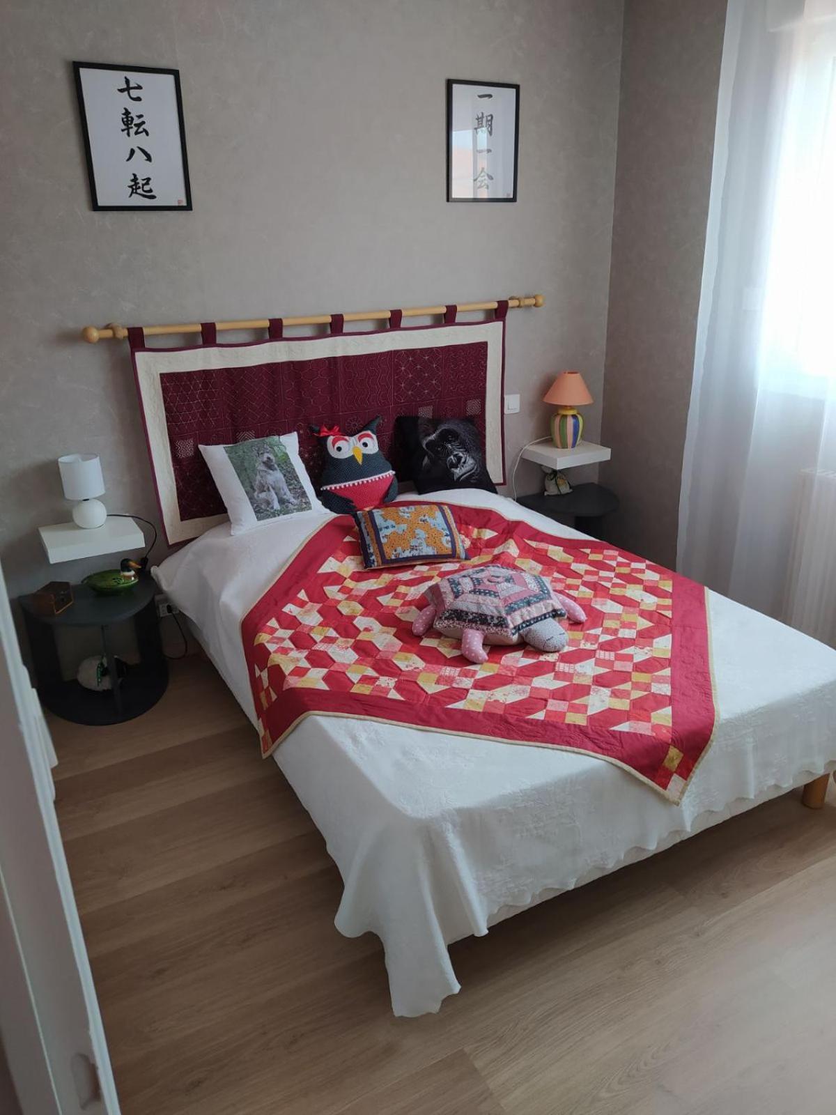 Chez Martine Et Bernard Bed & Breakfast Saint-Vincent-Sterlanges Bagian luar foto